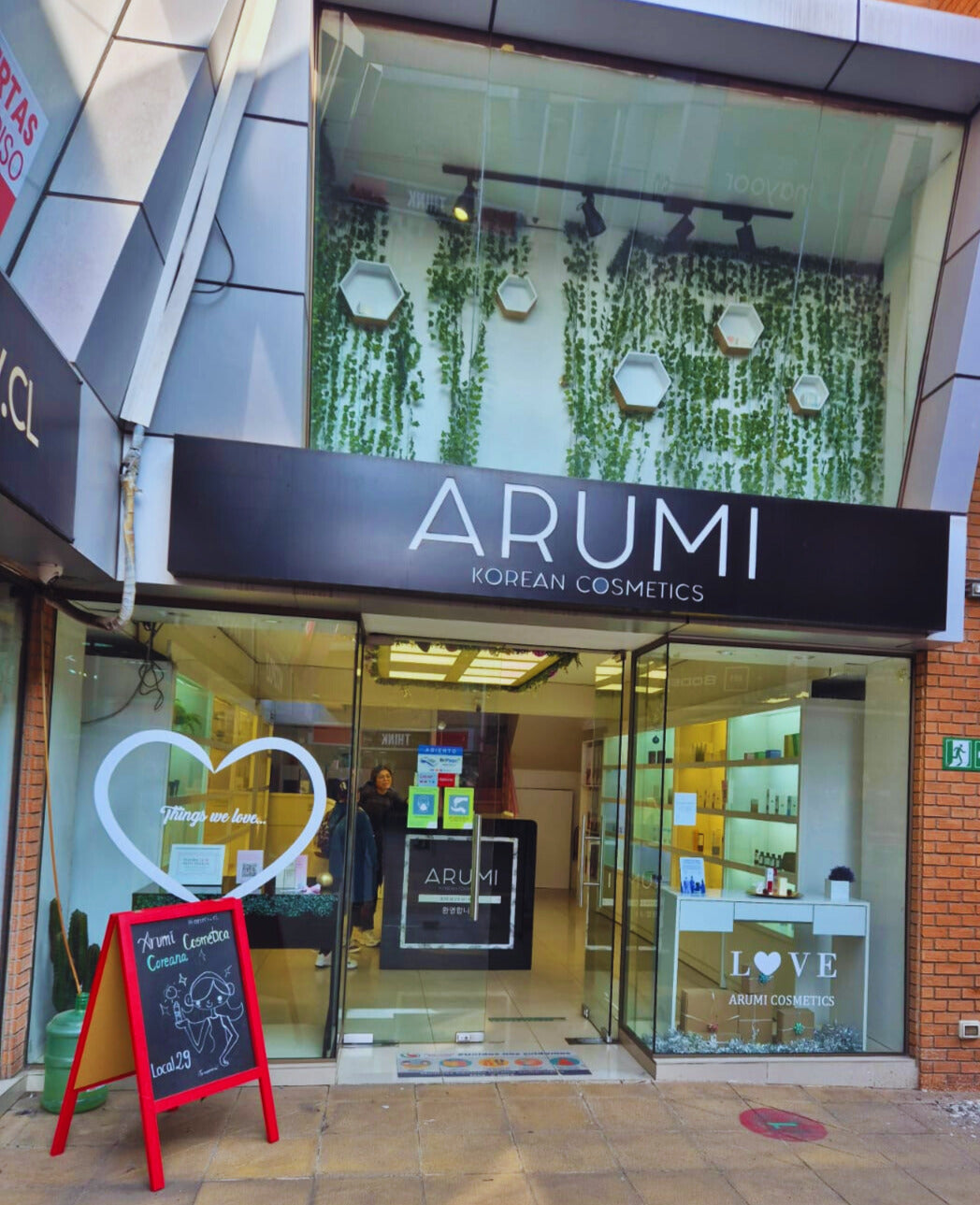 Arumi Korean Cosmetics