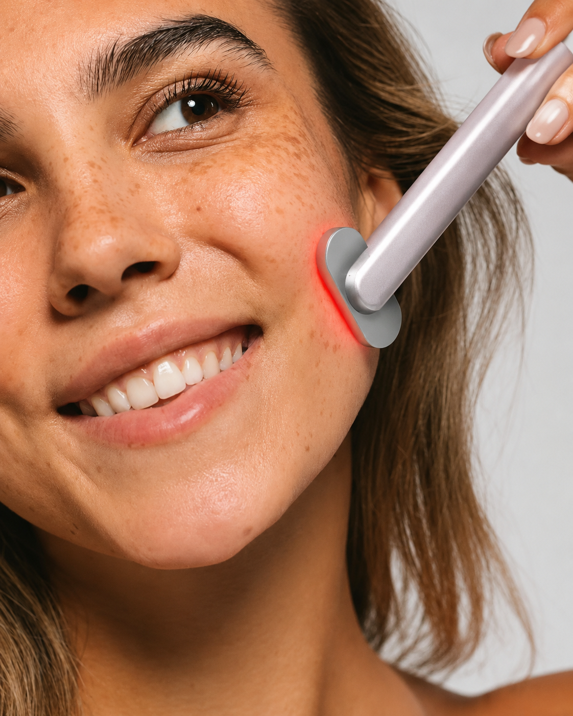 Masajeador Facial Skincare 4 en 1 con Luz LED Rojo Oro Rosa K-Skin