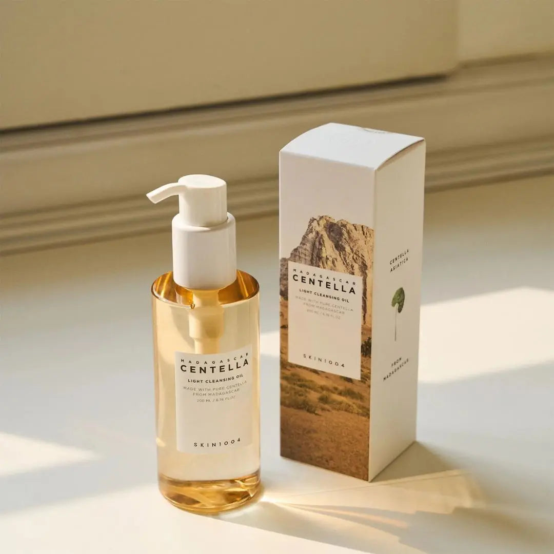 Madagascar Centella Light Cleansing Oil SKIN1004